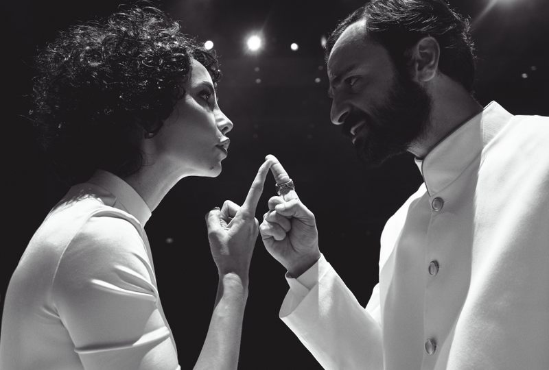 Songül Öden ve Güven Murat Akpınar’ın performansı ile “Antigone” bu hafta ‘Dijital Sahne’de!