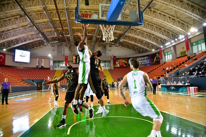   Mamak Belediyesi Basketbol Takımı Maçında Sayı Rekoru Kırıldı
