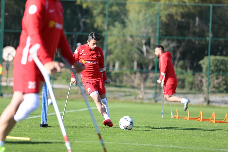 AMPUTE MİLLİ FUTBOL TAKIMI AVRUPA ŞAMPİYONASINA HAZIRLANIYOR