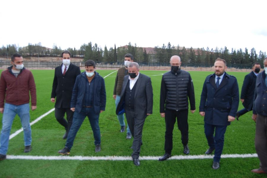 AK Parti Mardin Milletvekili Dinçel, Midyat’ta incelemelerde bulundu