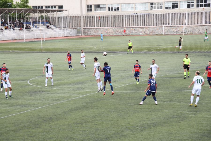 Mamak Belediyesi Futbol Takımı  Liderliği Elden Bırakmadı