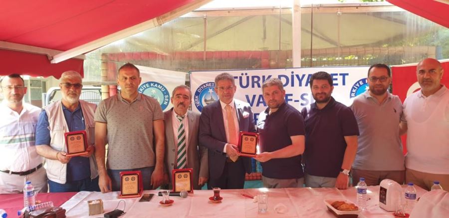 Türk Diyanet Vakıf-Sen Bursa Şubesi Eğitim Ve İstişare Toplantısında Bir Araya Geldi