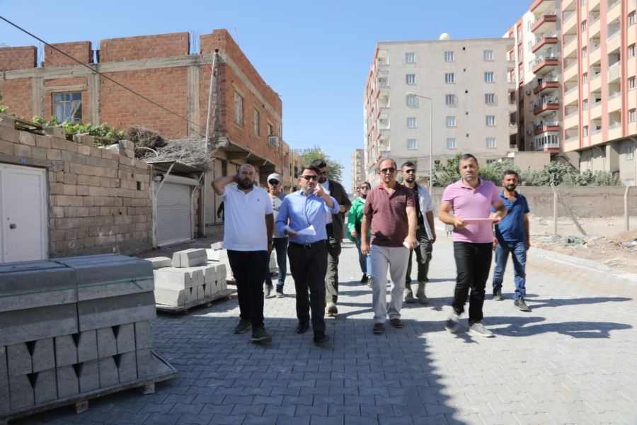 Kızıltepe Kaymakamı ve Belediye Başkan Vekili  Hüseyin Çam Atatürk Mahallesinde İncelemelerde Bulundu
