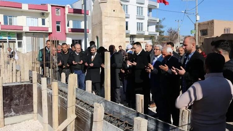 Mardin İl Müftüsü Çelik Ortaköy Mahallesinde Camii Temel Atma Törenine Kayıldı