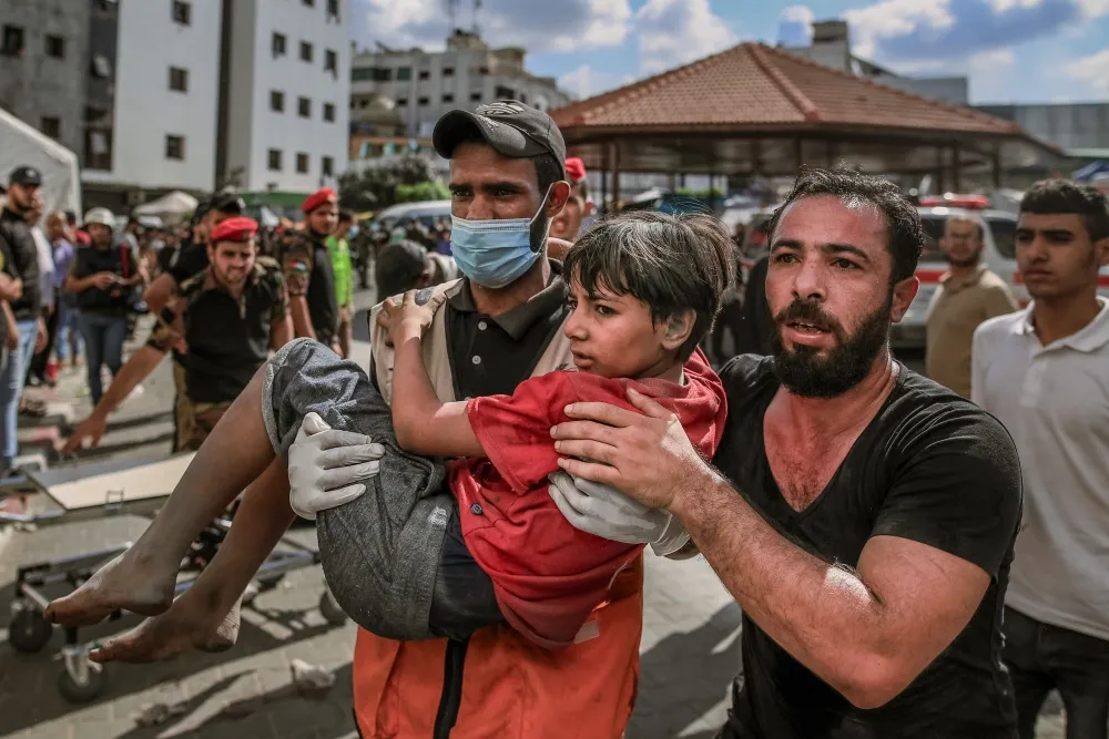 Dünya Doktorları İsrail’in Gazze’deki Hastane Saldırılarını Kınadı
