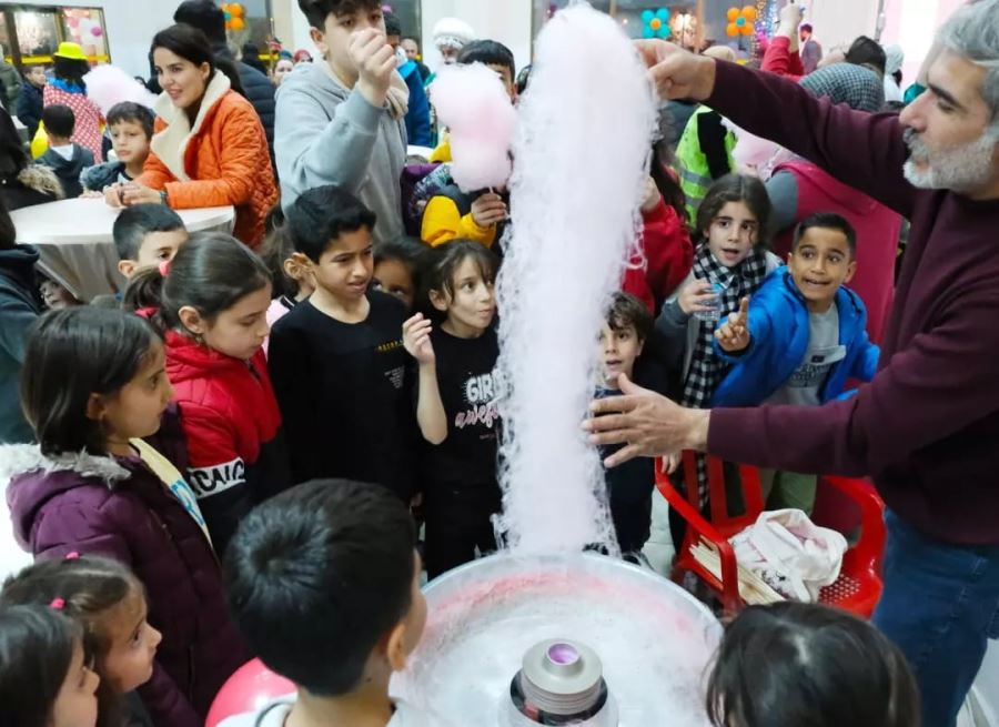 Mardin’de Depremzede Çocuklar Ramazan Şenliğinde Doyasıya Eğlendi