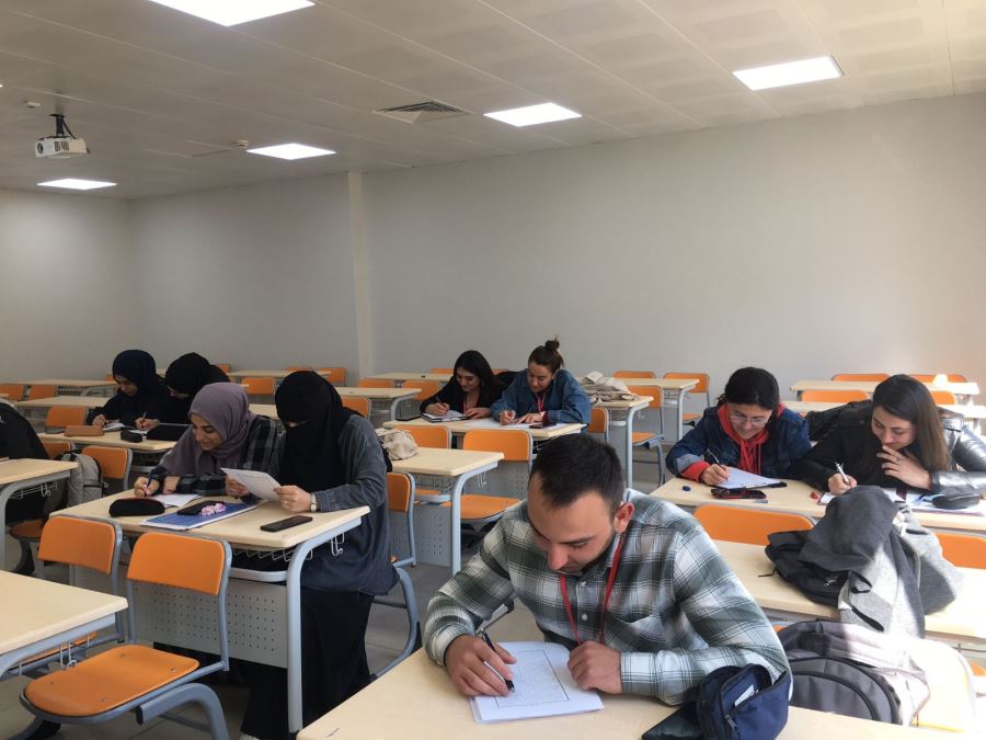 Mardin Artuklu Üniversitesinden Akademik Osmanlıca İle Tarihe Yolculuk Projesi