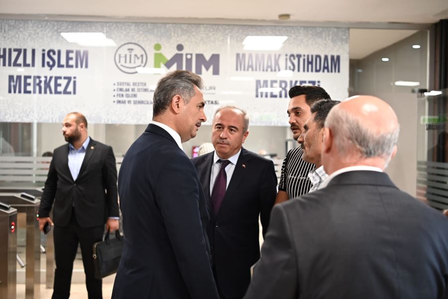 Başkan Murat Köse Vatandaşları  Kapıda Karşıladı