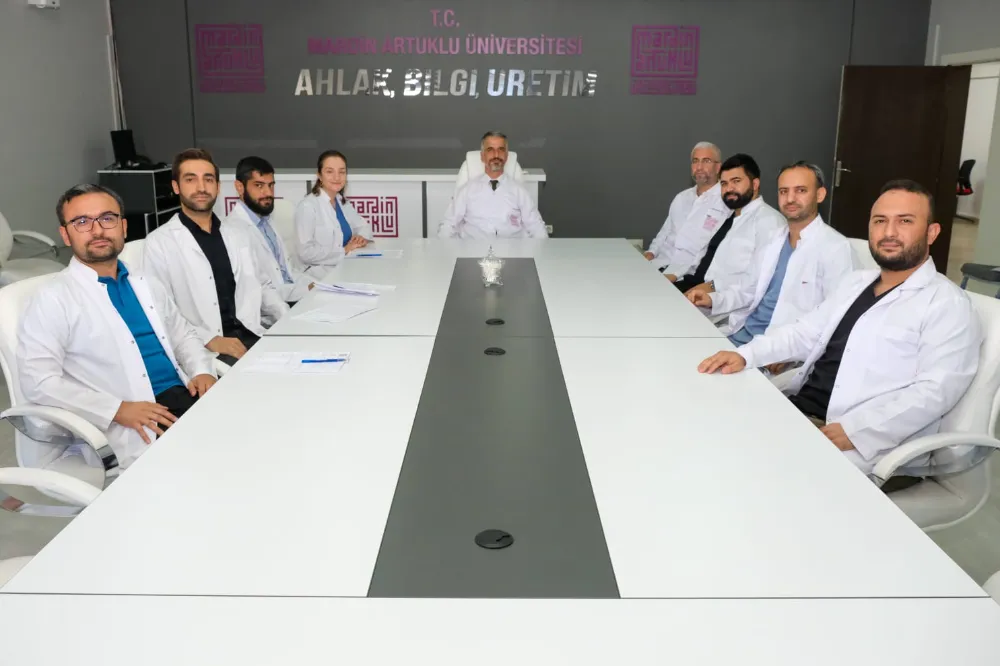 Mardin Tıp Fakültesinin İlk Asistan Doktorları Önlük  Giydi