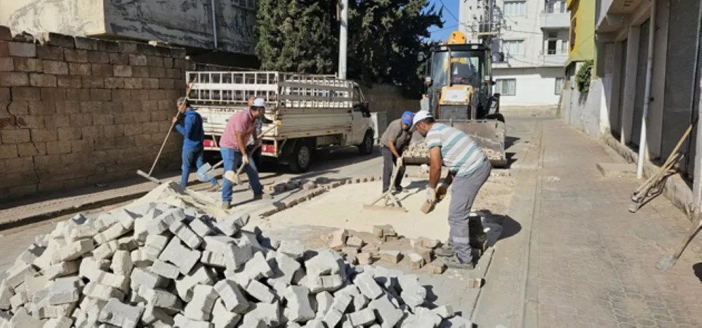 Kızıltepe  İlçesinde 6 mahallede Yol Yapım çalışmaları sürüyor