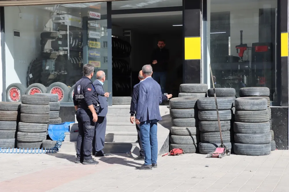 Midyat Belediyesi Zabıta ekiplerinden kaldırım işgaline Son!