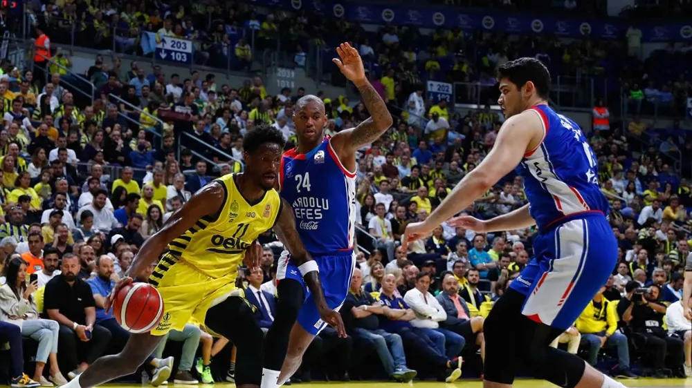 ANADOLU EFES, YENİ EVİNDE FENERBAHÇE BEKO’YU AĞIRLAYACAK   