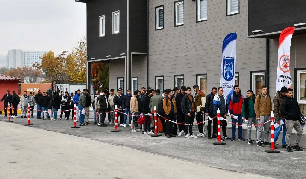 ANKARA İTFAİYESİNİN 300 İTFAİYE MEMURU ALIMINA YOĞUN İLGİ