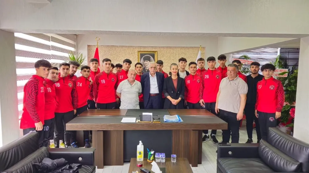  Sümbül Spordan Mardin Büyükşehir Belediyesi Eş Başkanlarına Ziyaret