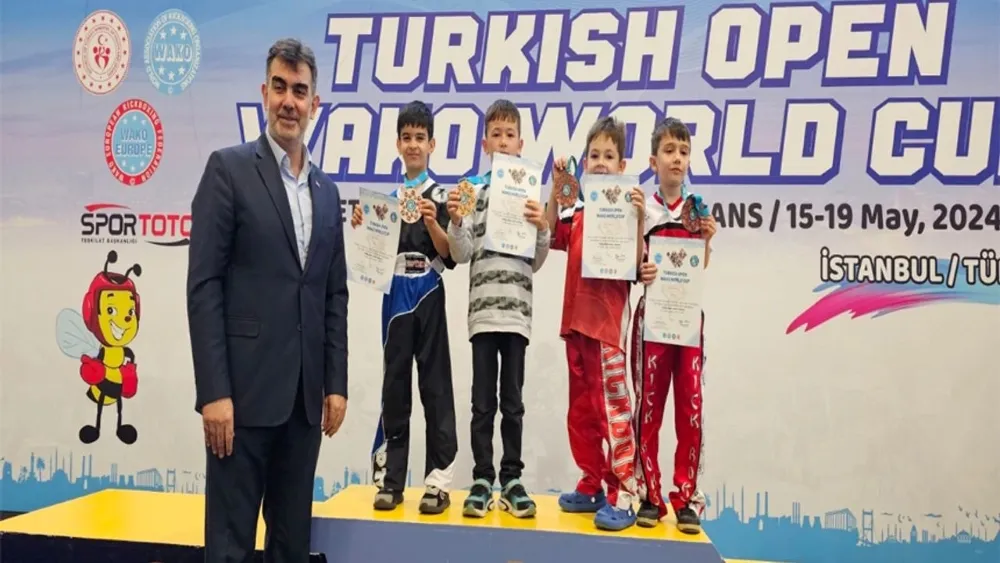 Mardinli Amir Özel, Kick Boksta Dünya 2.cisi oldu