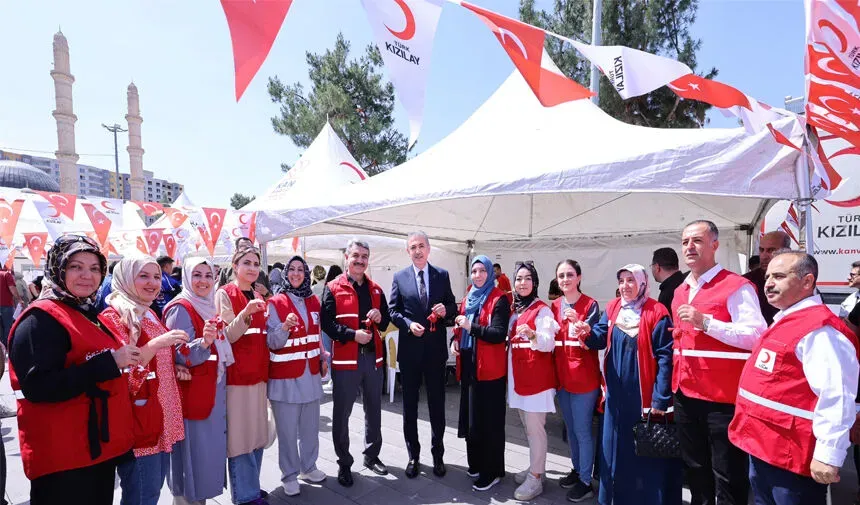 Mardin Valisi Tuncay Akkoyun, Geleneksel Kan Bağışı Kampanyasına Katıldı