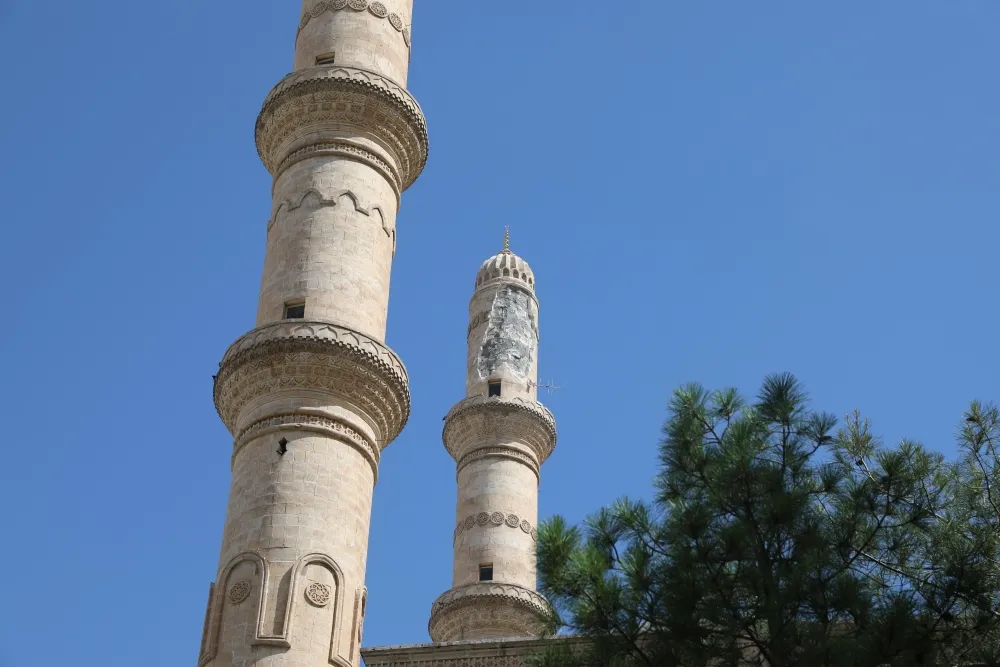 Artuklu Belediyesinden Yıldırımın Düştüğü Cami Minaresinde İnceleme 