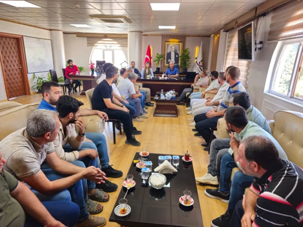 Kızıltepe Belediyesinde Hafriyatçılarla Toplantı Yapıldı