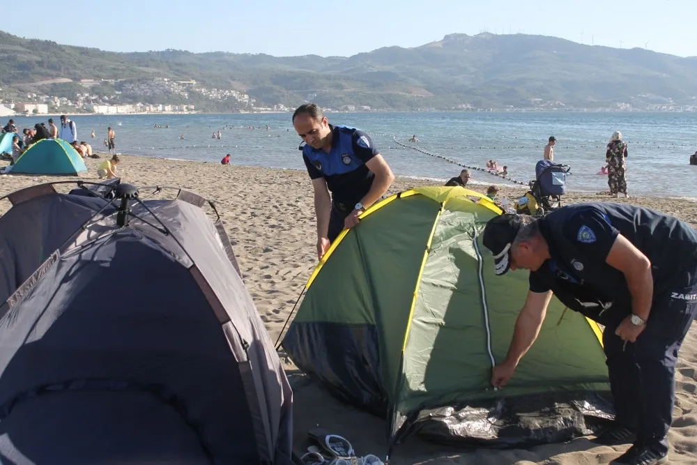Zabıtadan Gemlik sahillerinde çadır operasyonu 