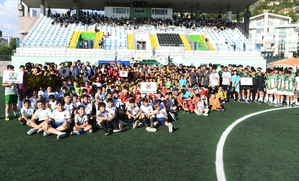 Mamak Amatör Kulüpler Futbol Turnuvası Başladı