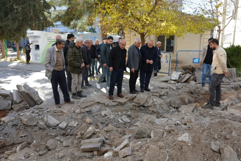 Kızıltepe Cumhuriyet Meydanı’ndaki çalışmalar denetlendi