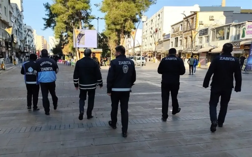 Kızıltepe Özgürlük Meydanına Seyyar Satıcıların Girmesi Yasaklandı!