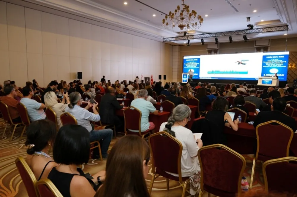 3.KORUYUCU SAĞLIK ZİRVESİ YOĞUN İLGİ VE KATILIMLA GERÇEKLEŞTİRİLDİ