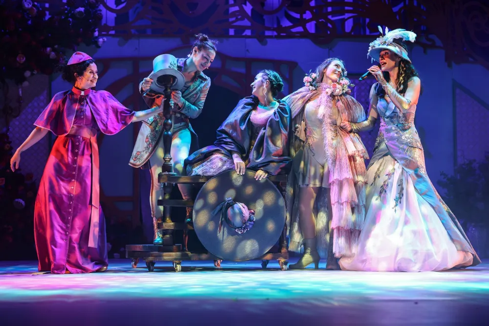 GURUR ve ÖNYARGI  TİYATRO OYUNU 9 ARALIK’TA  ATATÜRK KÜLTÜR MERKEZİ’NDE