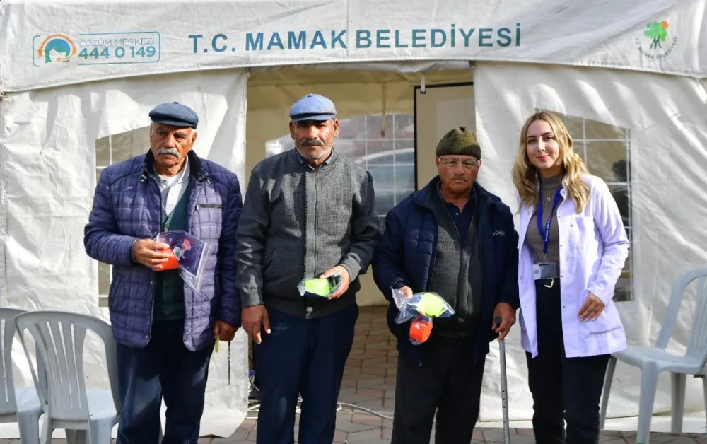  Mamak Belediyesi’nden Protez Bakımı ve Ağız Sağlığına Yönelik Eğitim