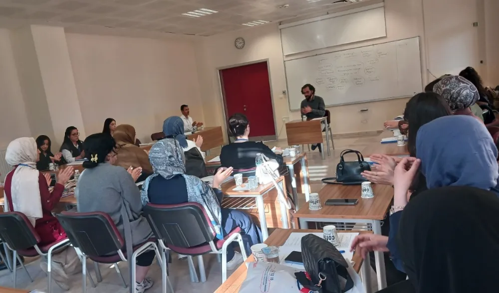 MAÜ’de Öğrencilerin İletişim Becerilerini Güçlendiren Eğitim Programı