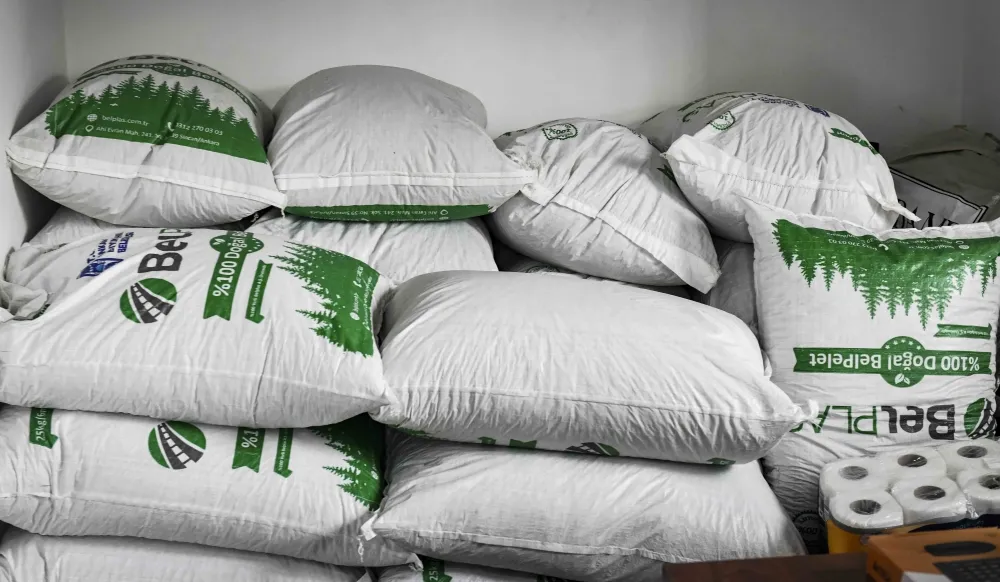 ABB’DEN İBADETHANELERE VE MUHTARLIKLARA PELET YAKITI DESTEĞİ