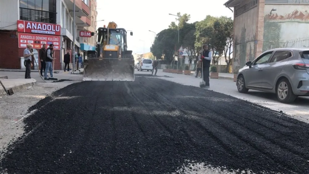 Kızıltepe Belediyesi Ekipleri Asfalt Yama Çalışması Başlatıldı.