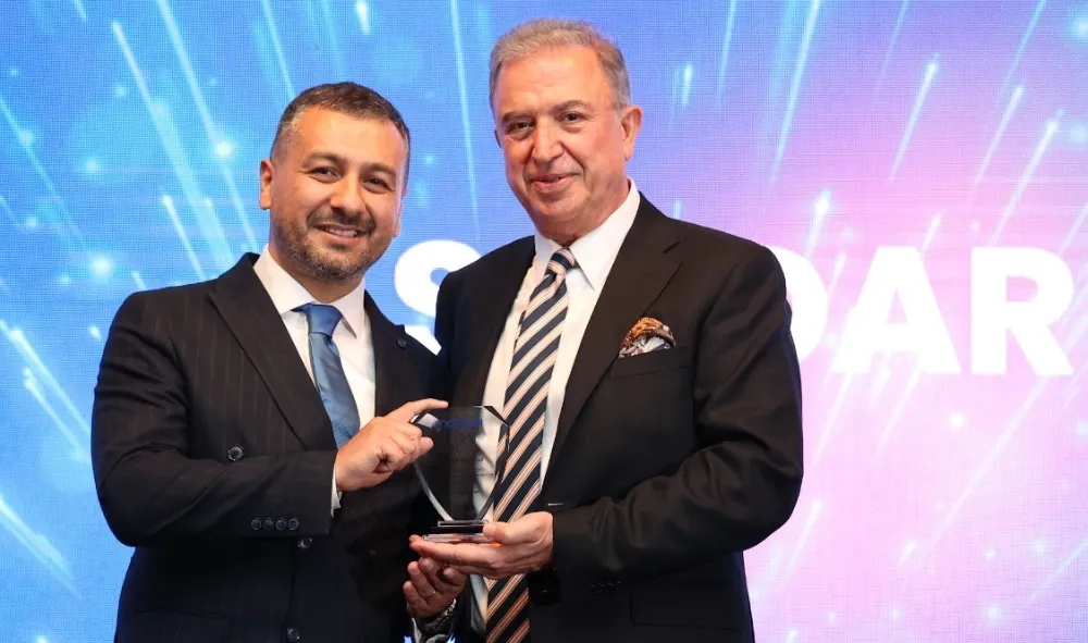 SAĞLIK SEKTÖRÜNDE 30 YILLIK GURUR
