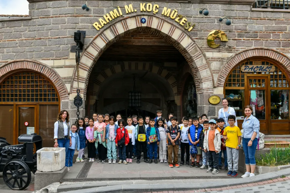 Çocuk Kulübü ve Aile Yaşam Merkezi üyesi çocuklardan Müze Ziyaretleri