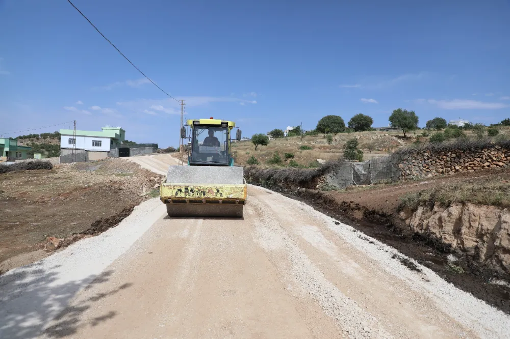 Mardin’de 20 yıldır yapılmayan yolu Büyükşehir Belediyesi yapıyor