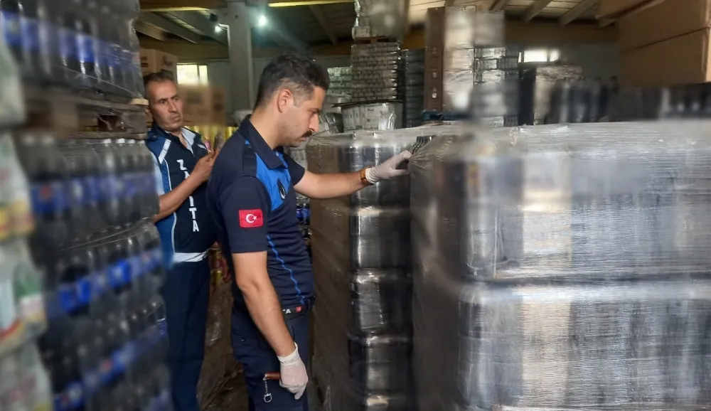 Mardin Büyükşehir Belediyesi Zabıta Ekipleri Tarihi Geçmiş Ürünlere El Koydu