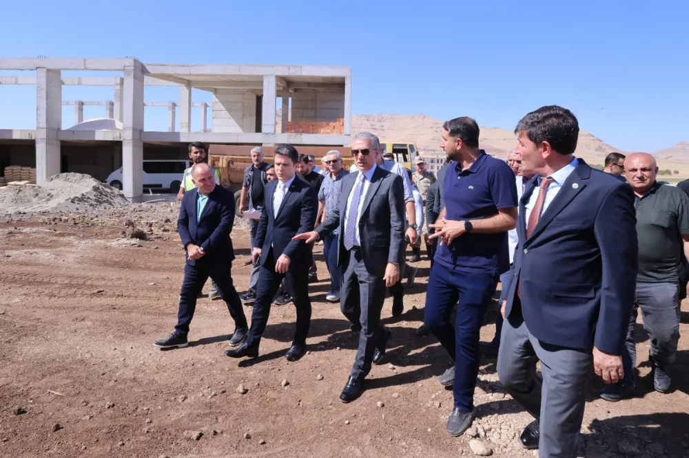 MARDİN VALİSİ AKKOYUN DERİK İLÇESİNİ ZİYARET ETTİ