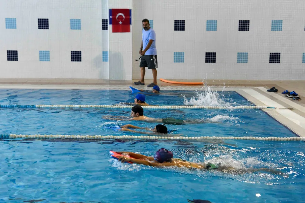 1800 ÇOCUK, ABB İLE YAZ TATİLİNDE HEM ÖĞRENECEK HEM EĞLENECEK