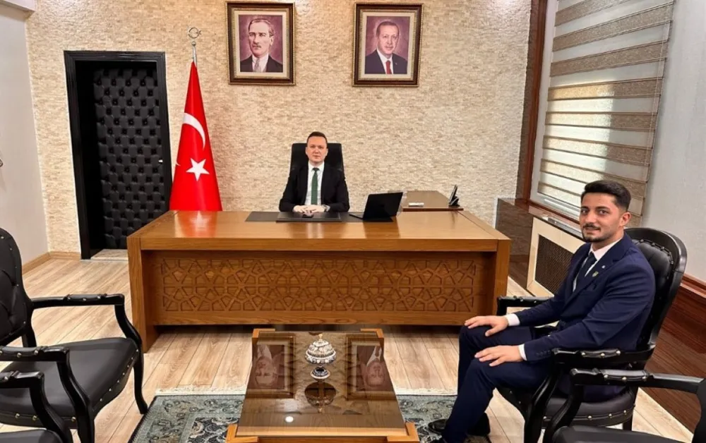 Gazi Ferdi ÖZKOÇOĞLU, Yeşilli  Kaymakamı  Mehmet Sadık KILIÇ