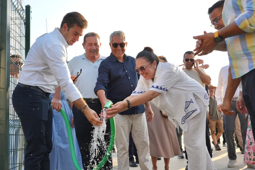 BODRUM BELEDİYESİ DENİZ SUYUNU ARITMAYA BAŞLADI