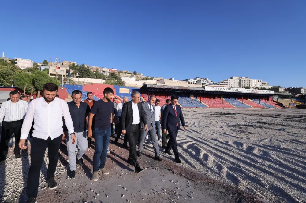 MARDİN VALİSİ TUNCAY AKKOYUN 21 KASIM ŞEHİR STADINDA İNCELEMELERDE BULUNDU