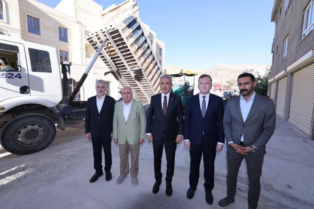 Mardin Büyükşehir Belediyesinde Asfalt Çalışmaları Devam Ediyor