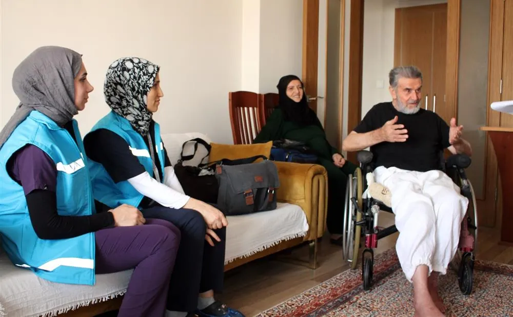 Midyat’ta Evde Sağlık Hizmetleri Hastalara Umut Oluyor