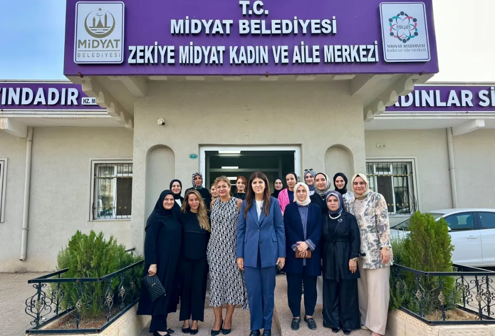 Türkiye Yüzyılı Buluşmaları’nda Derya Ayaydın MidyatlılarlaBuluştu
