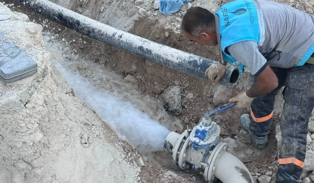 NUSAYBİN İLÇESİNE KALİTELİ VE KESİNTİSİZ SU VERİLMEYE BAŞLANDI