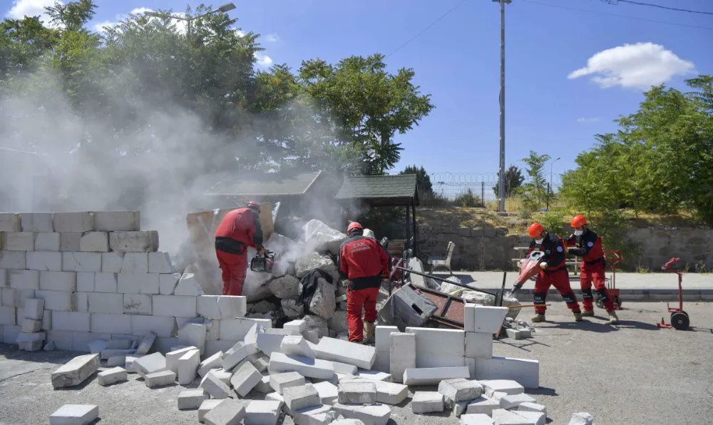 ANKARA ZABITASI ARAMA KURTARMA EKİBİ GÖREVE BAŞLADI